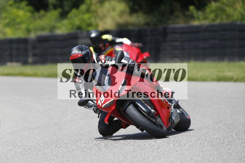 /27 12.06.2025 Ducati Schweiz Trackday Warmup  ADR/gelb-jeaune/19-2